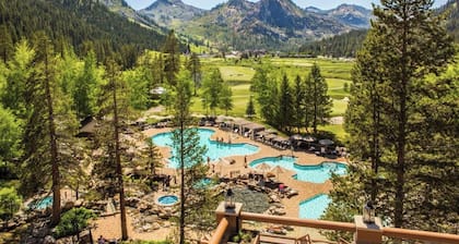 Everline Resort and Spa Forest View