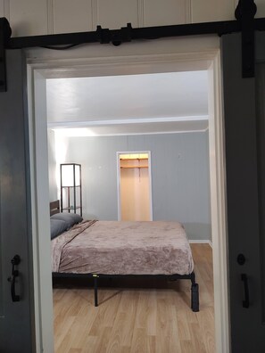 2 Schlafzimmer, Bügeleisen/Bügelbrett, WLAN, Bettwäsche