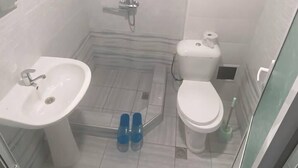 Bathroom - Family Hostel Registan (Samarkand)