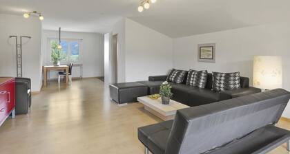 Triangel B Rezia by Interhome