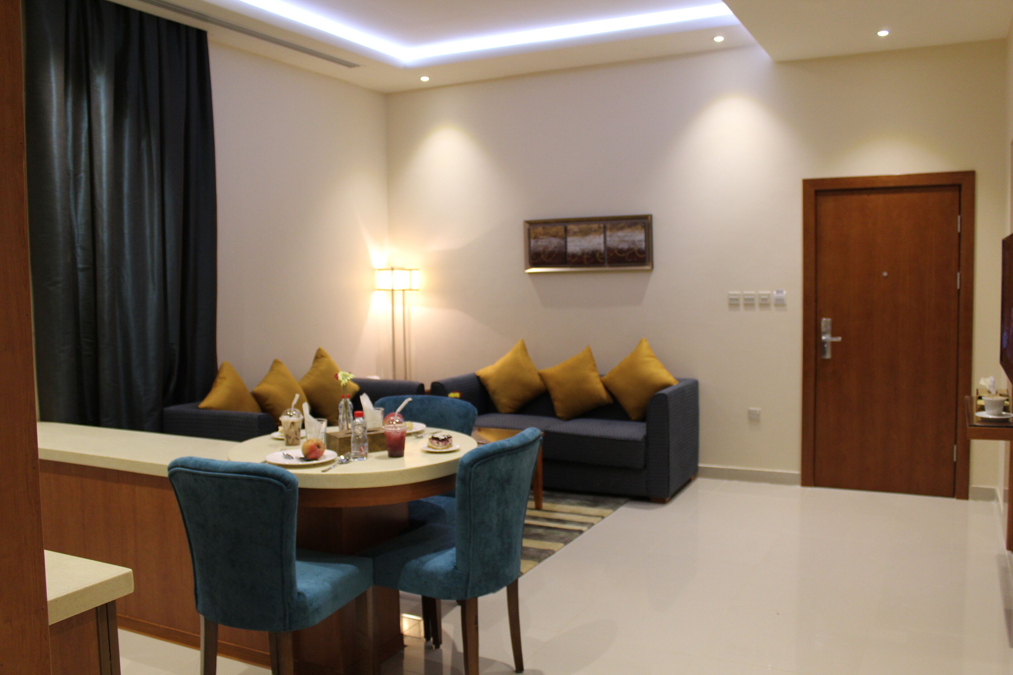 Télévision LCD de 55 pouces avec chaînes par satellite