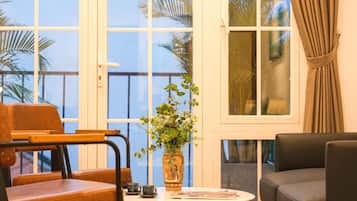Suite, 1 King Bed, Balcony | 1 bedroom, minibar, in-room safe, desk