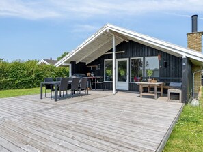 Outdoor dining - "Guthmund" - 400m from the sea by Interhome (Otterup)