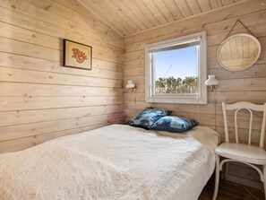 3 bedrooms, Internet