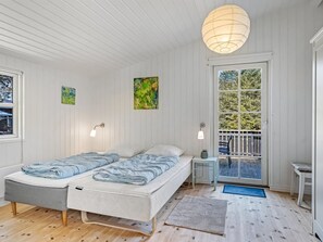 3 bedrooms, WiFi