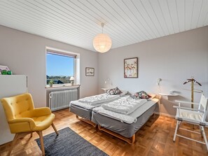3 bedrooms, WiFi
