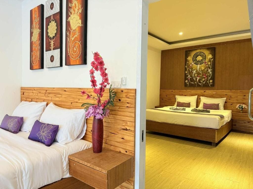 Family Room | In-room safe, free WiFi, bed sheets