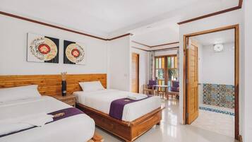 In-room safe, free WiFi, bed sheets