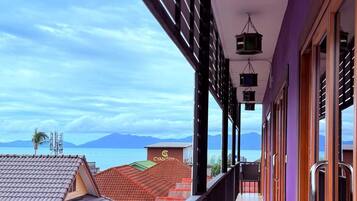 Standaard tweepersoonskamer | Een kluis op de kamer, gratis wifi, beddengoed