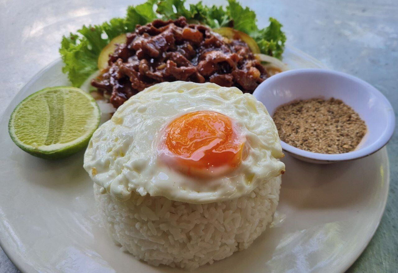 Daily continental breakfast (USD 5 per person)