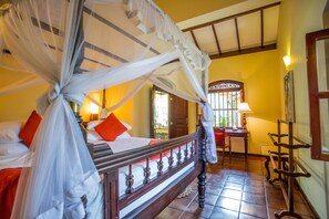 豪華木屋 | 2 間臥室、獨特裝潢、布置獨特、書桌