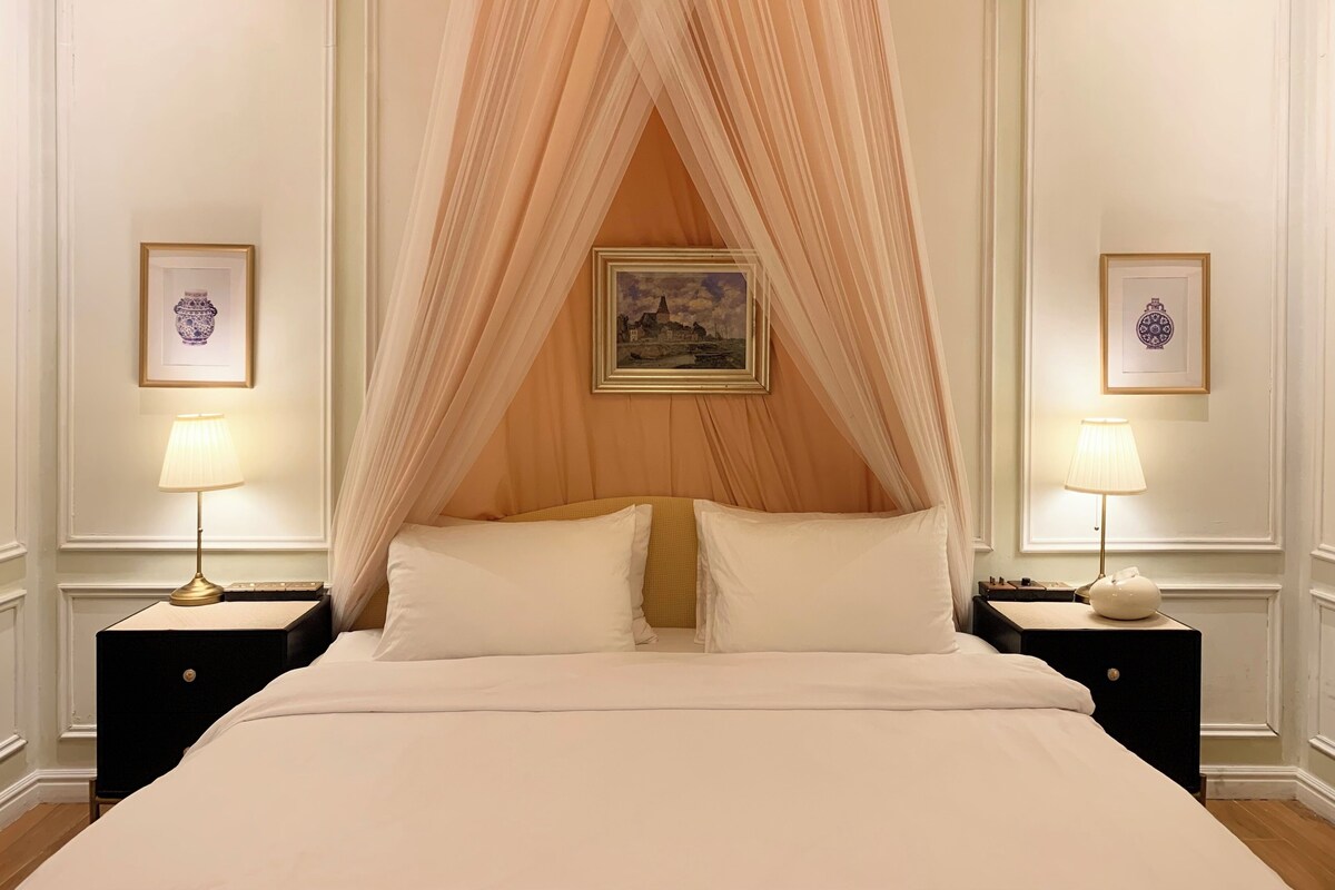 Premium bedding, down duvets, memory-foam beds, desk