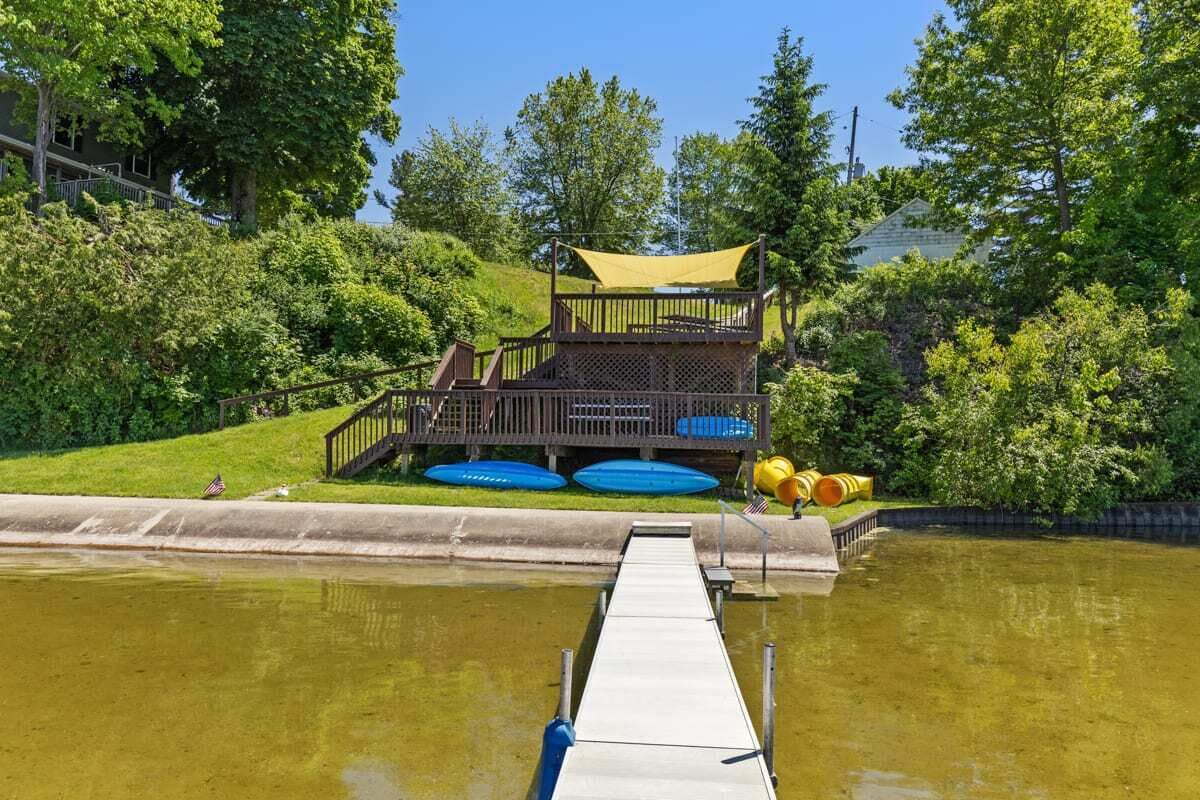Twin bed cottage on Chippewa lake
