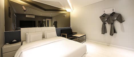 Deluxe tweepersoonskamer, uitzicht op de stad | Lakens van Egyptisch katoen, luxe beddengoed, donsdekens