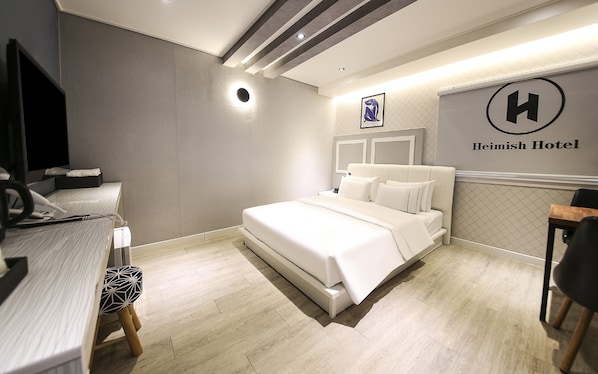 Kahden hengen standard-huone, kaupunkinäköala | Egyptinpuuvillaiset lakanat, ylelliset vuodevaatteet, untuvapeitot