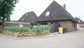 Exterior - Ferienwohnung im OG für 3 Personen Kurz vor St. Peter Ording (Tating)