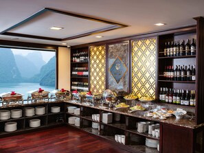 Restaurant - Amanda Grand Lux Cruises Ha Long Bay (Ha Long)