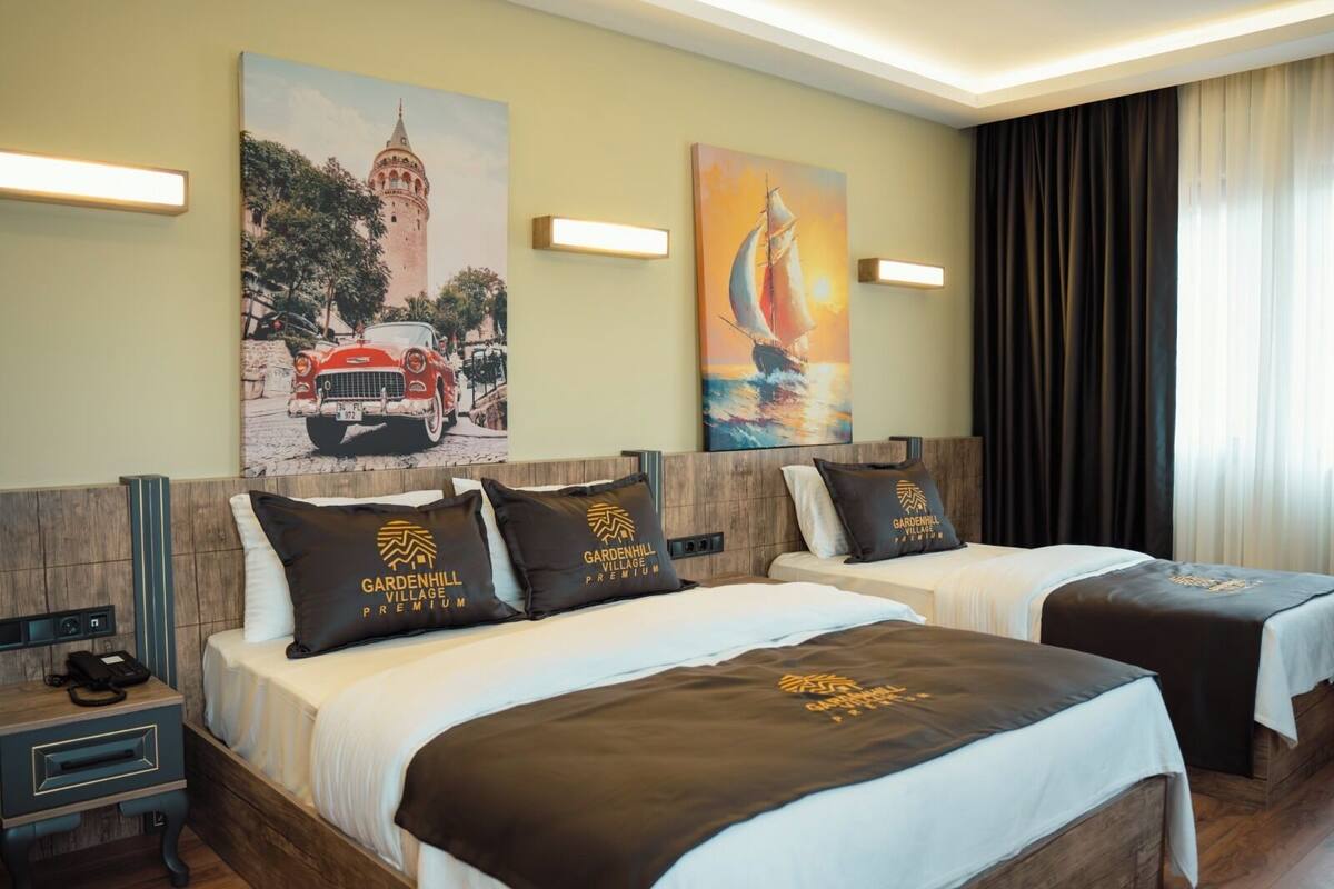 Basic Room | Hypo-allergenic bedding available, minibar, in-room safe
