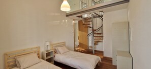 2 bedrooms, desk, iron/ironing board, WiFi