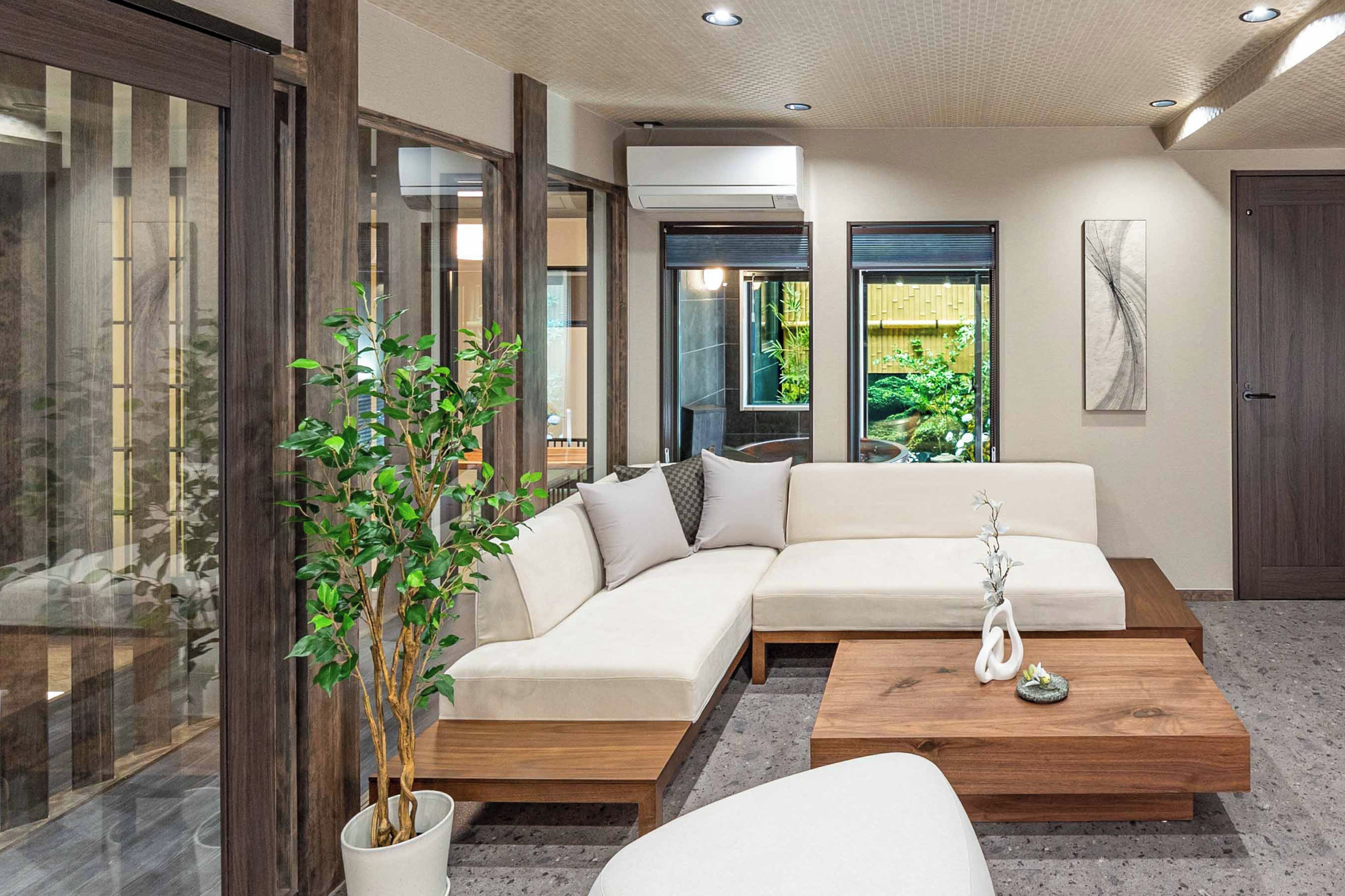 Deluxe House | Living area