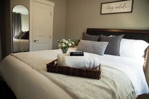 3 多间卧室、办公桌、熨斗/熨衣板、旅行婴儿床