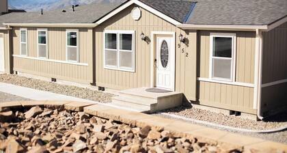 Hot Tub-Pet Friendly-Fire Pit-Outdoor Dining