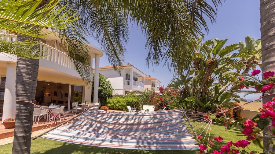 Larnaca Chelidonia Seafront Villa