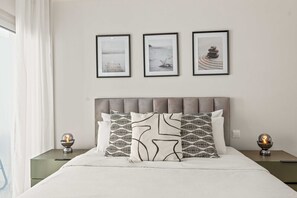 1 slaapkamer, een strijkplank/strijkijzer, wifi, beddengoed