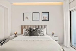 1 bedroom, iron/ironing board, WiFi, bed sheets - Phaedrus Living: Coastal Seaside Residences 04 (Limassol)