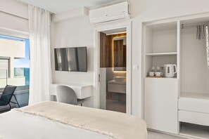 1 bedroom, iron/ironing board, WiFi, bed sheets - Phaedrus Living: Coastal Seaside Residences 04 (Limassol)