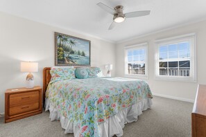 3 chambres, fer et planche à repasser, Wi-Fi gratuit, draps fournis