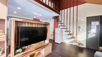 1 habitación, cortinas blackout, wifi gratis y ropa de cama