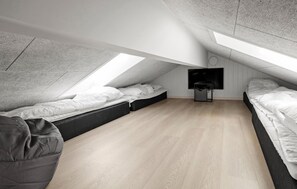 6 makuuhuonetta, vauvan matkasänky, ilmainen Wi-Fi