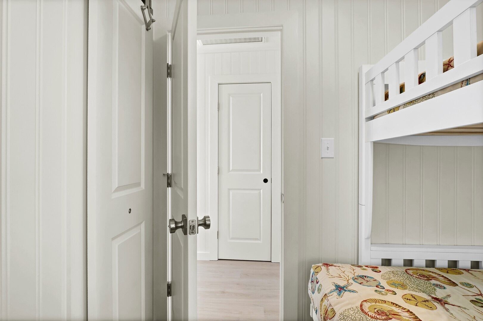 3 chambres, bureau, Wi-Fi gratuit