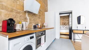 Frigorifero, forno, macchina per tè/caffè, tostapane