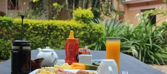 Montane Safaris Hotel