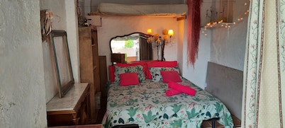 Patio Tipique Andalous, à 10 mnt de L'alhambra, Animaux de Compagnie Acceptés