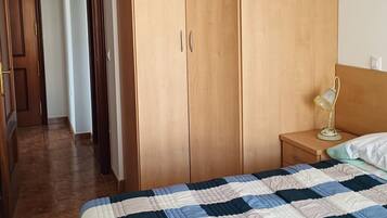 2 soverom, strykejern/-brett, wi-fi og sengetøy