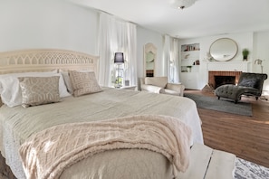4 habitaciones, tabla de planchar con plancha y wifi gratis 