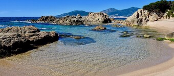 Le Vignoble: Havre de Paix 2 ou 4pers à Porticcio Avec Piscine Privée et vue mer