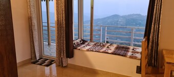 Rooms with Himalayan view at the height of 7050 feet