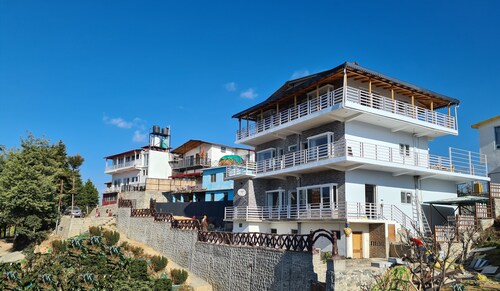 Rooms with Himalayan view at the height of 7050 feet