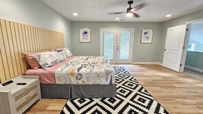 3 chambres, fer et planche à repasser, accès au Wi-Fi (inclus)