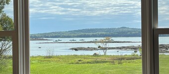 Ocean front home directly on Dyers Bay!