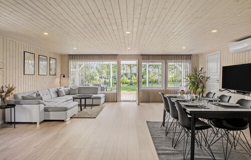 Tolles Haus mit 3 Schlafzimmern in Hals