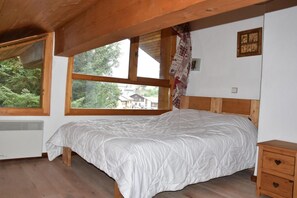 4 bedrooms, WiFi - 1st floor, terrace, parking, tv, ski locker, 100m², Champagny-en-Vanoise (Champagny-en-Vanoise)