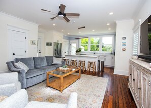 Smart TV, books, offices