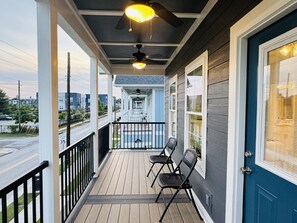 Luokittelematon kuva, 4 kautta 34, painike