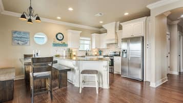 Rumah, 2 kamar tidur | Dapur pribadi | Lemari es dan mesin pembuat kopi/teh