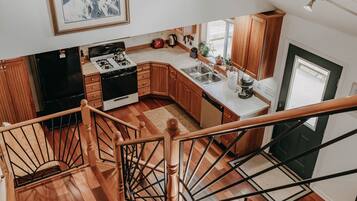 Cabin, 3 Bedrooms | Interior